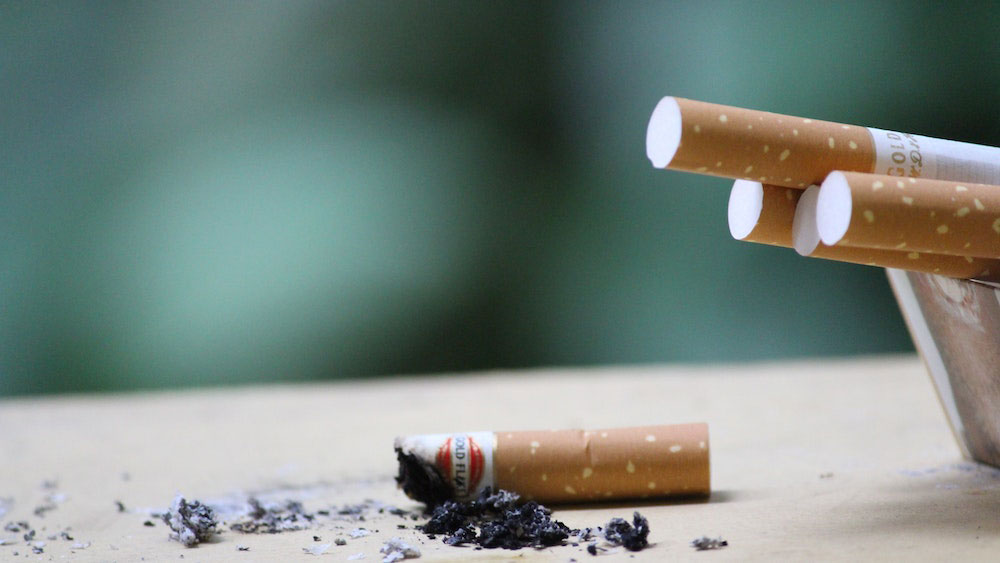 Qual a diferença entre fumante e fumante passivo
